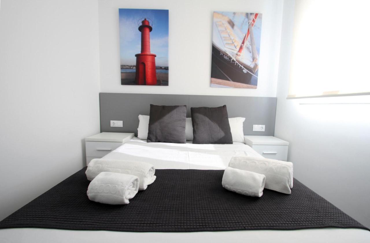 For A Roesmar Apartment
